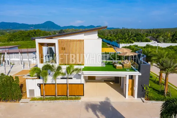 CHE6278: Cozy Modern 3-Bedroom Villa in Bang Tao. Fotoğraf #18