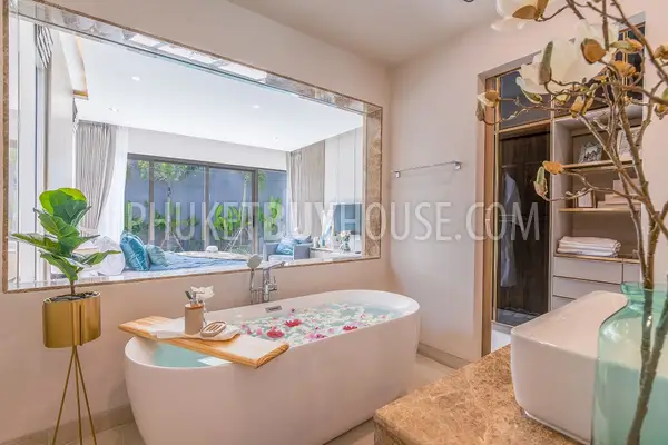 CHE6278: Cozy Modern 3-Bedroom Villa in Bang Tao. Fotoğraf #40