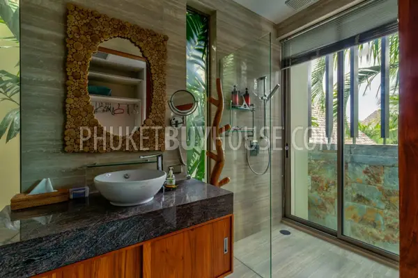 LAY6320: Royal Villa With Tropical Garden in Layan Beach. Photo #18