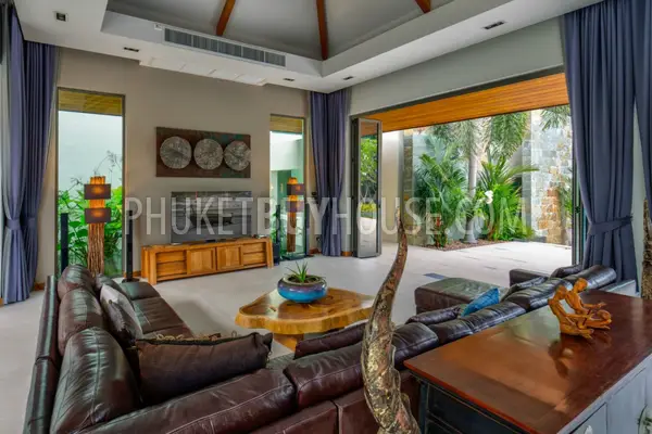 LAY6320: Royal Villa With Tropical Garden in Layan Beach. Photo #32