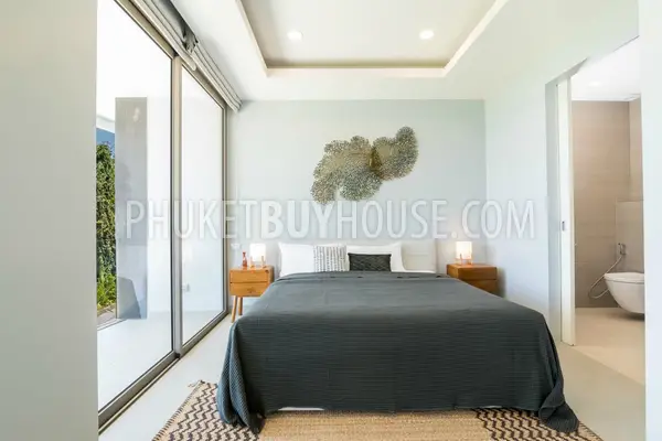 SUR6340: Exquisite Condominium with Sea View in Surin Beach. Photo #18