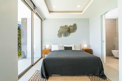 SUR6340: Exquisite Condominium with Sea View in Surin Beach. Photo #18