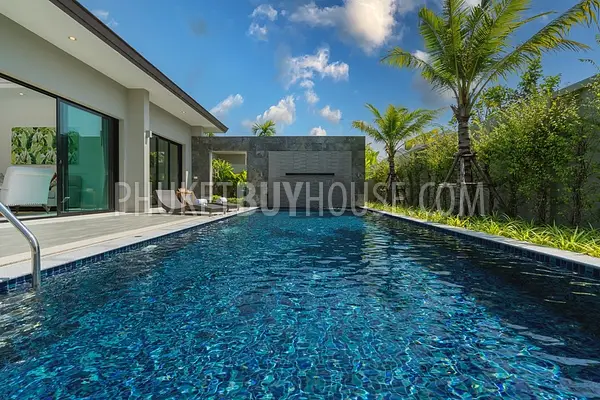 LAY6346: Unique Western Style Villa for Sale in Layan Beach. Photo #2