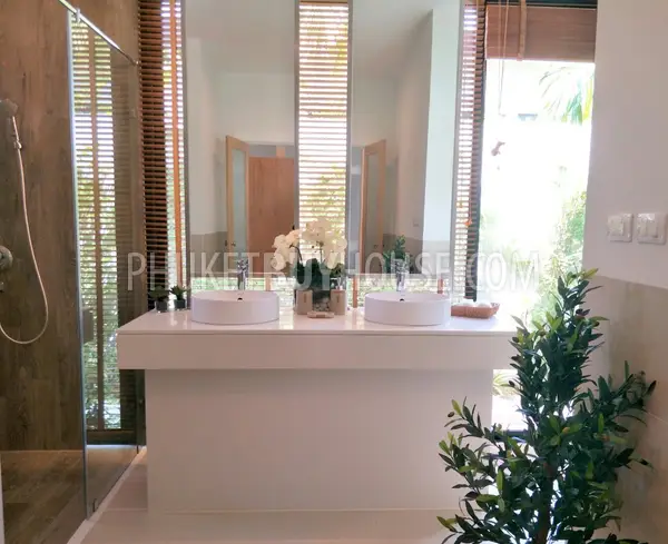 LAY6346: Unique Western Style Villa for Sale in Layan Beach. Photo #8