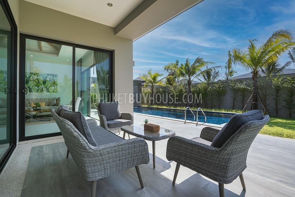 LAY6346: Unique Western Style Villa for Sale in Layan Beach. Photo #10