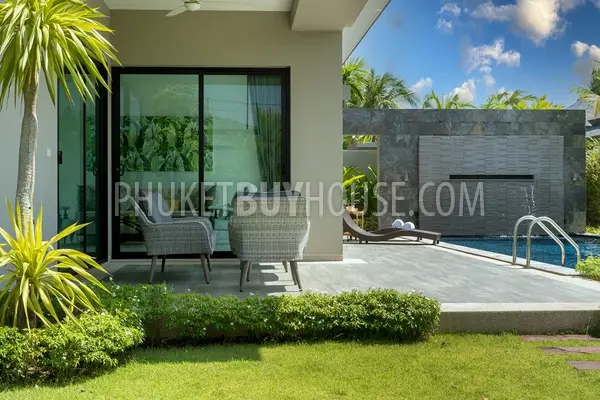 LAY6346: Unique Western Style Villa for Sale in Layan Beach. Photo #11