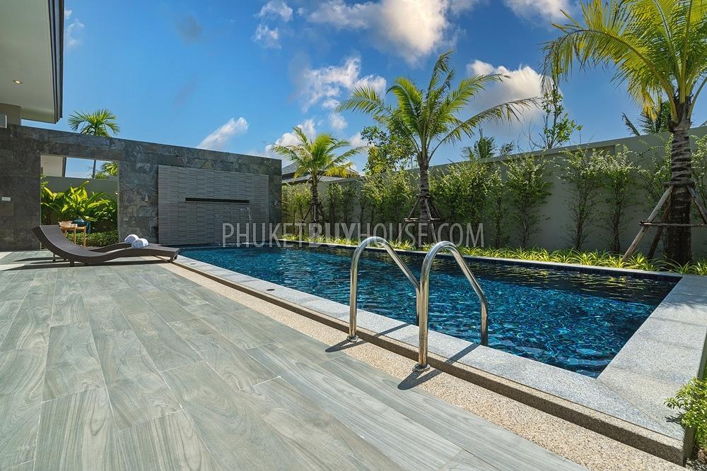 LAY6346: Unique Western Style Villa for Sale in Layan Beach. Photo #12
