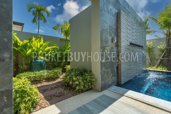 LAY6346: Unique Western Style Villa for Sale in Layan Beach. Photo #16