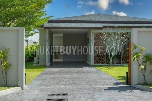 LAY6346: Unique Western Style Villa for Sale in Layan Beach. Photo #19
