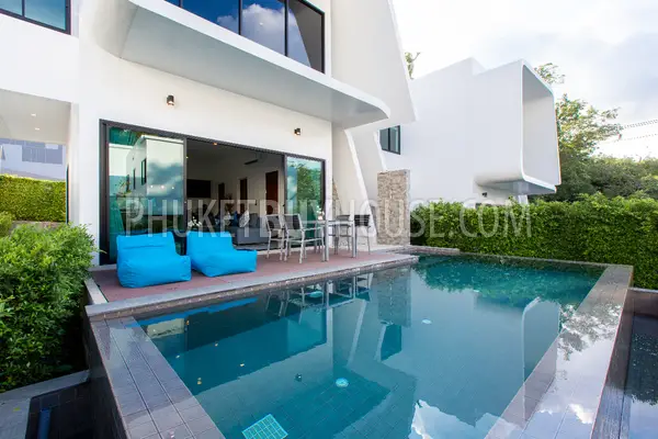 NAI6306: Designer Villa in Nai Harn Beach. Photo #17