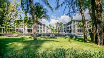 MAI5352: Beachfront 2 Bedroom Residence in Luxury Condominium with Reduced Price!. Photo #25
