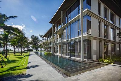 MAI5352: Beachfront 2 Bedroom Residence in Luxury Condominium with Reduced Price!. Photo #22