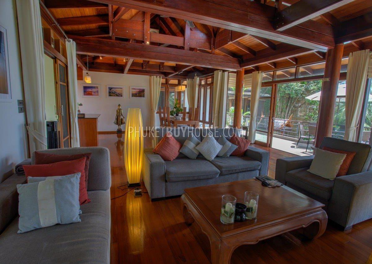 SUR6319: Western Style Villa in Surin Beach. Photo #10
