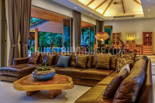 LAY6320: Royal Villa With Tropical Garden in Layan Beach. Photo #2