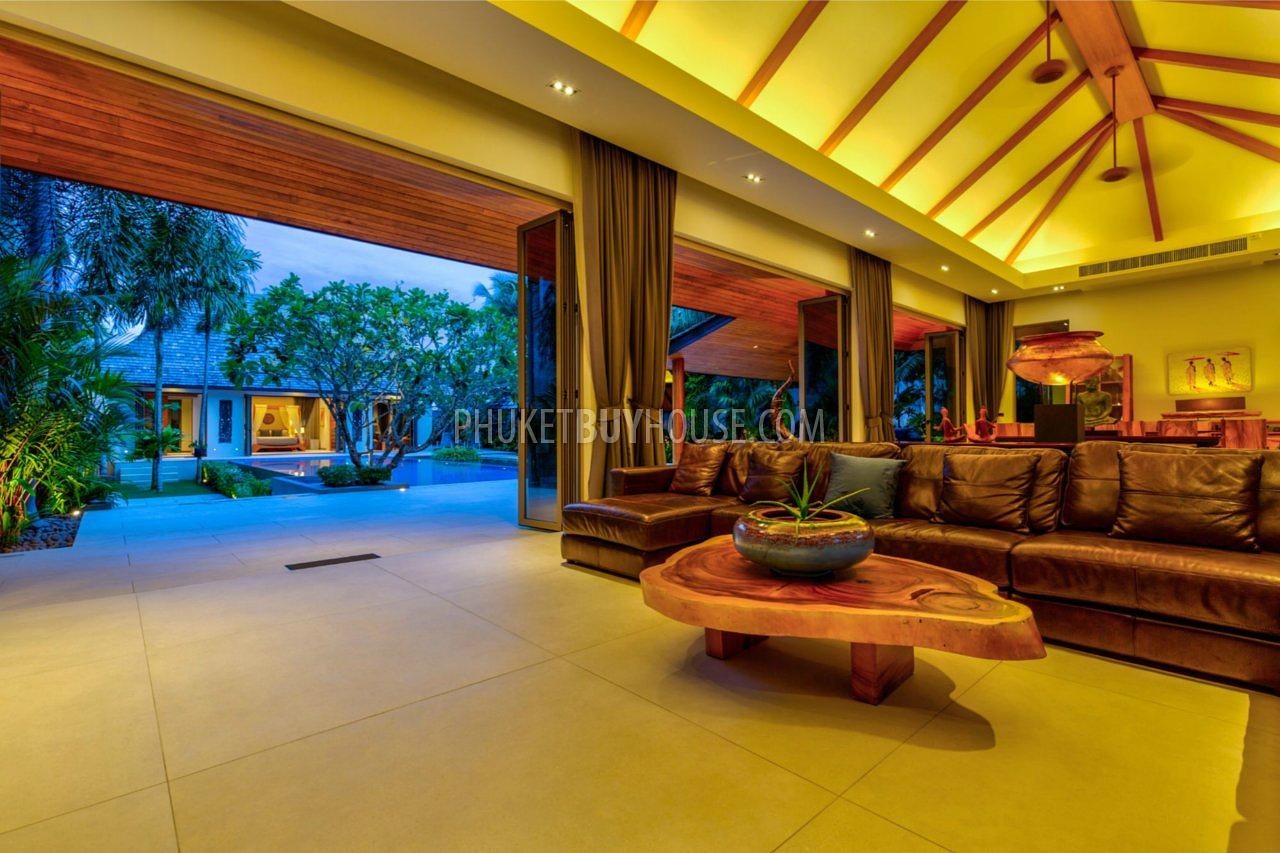LAY6320: Royal Villa With Tropical Garden in Layan Beach. Photo #3