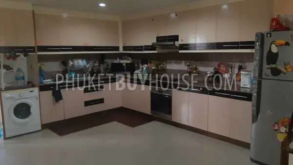 RAW6378: Two Bedroom Apartment in Rawai. Photo #7