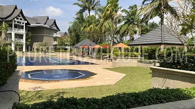 BAN6384: Apartment with Lagoon View in Bang Tao Beach. Fotoğraf #1
