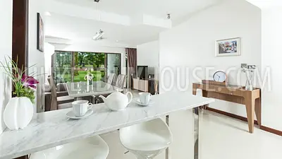 BAN6384: Apartment with Lagoon View in Bang Tao Beach. Fotoğraf #6
