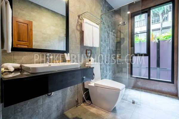 NAI6349: Impeccable Villa in Nai Harn Beach. Photo #16