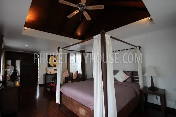 NAI6362: Unique Balinese Style Villa in Nai Harn Beach. Photo #13