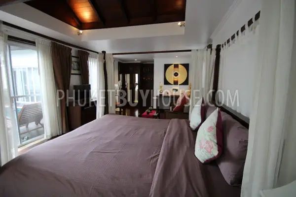 NAI6362: Unique Balinese Style Villa in Nai Harn Beach. Photo #17