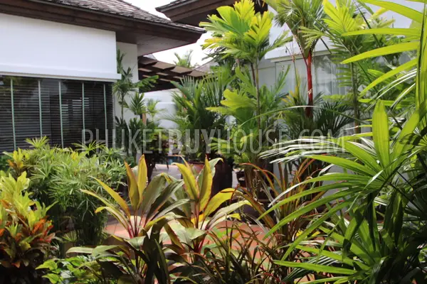 NAI6362: Unique Balinese Style Villa in Nai Harn Beach. Photo #35