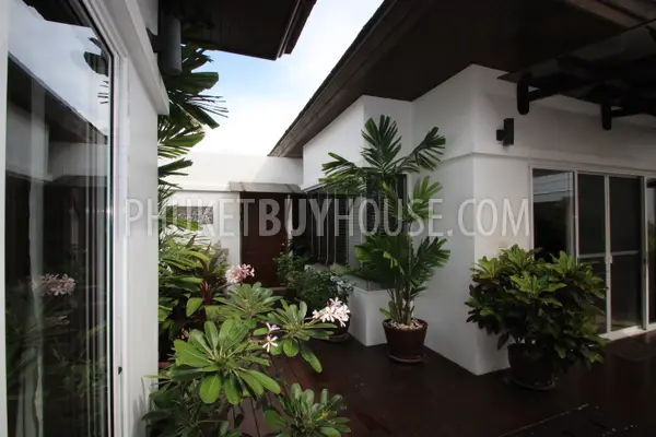 NAI6362: Unique Balinese Style Villa in Nai Harn Beach. Photo #37