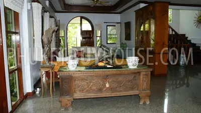 CHA1335: Luxury 5-Bedroom Pool Villa in Perfect Condition in Chalong area. Photo #1