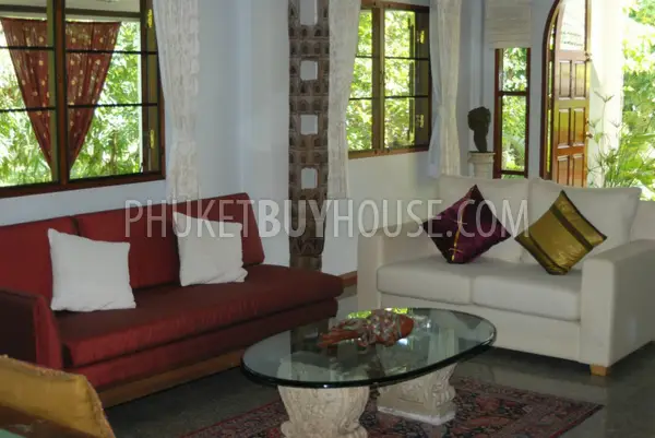 CHA1335: Luxury 5-Bedroom Pool Villa in Perfect Condition in Chalong area. Photo #4