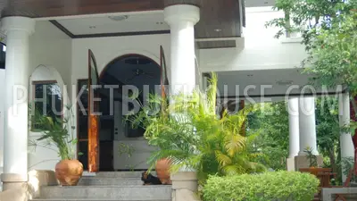 CHA1335: Luxury 5-Bedroom Pool Villa in Perfect Condition in Chalong area. Photo #6