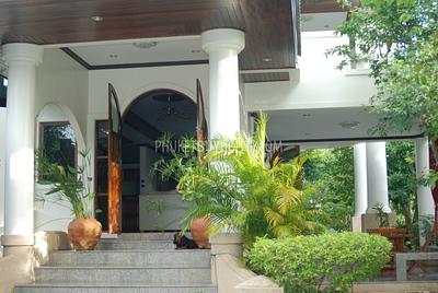 CHA1335: Luxury 5-Bedroom Pool Villa in Perfect Condition in Chalong area. Photo #6