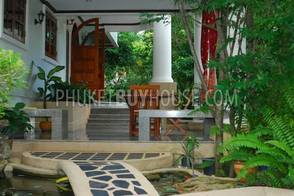 CHA1335: Luxury 5-Bedroom Pool Villa in Perfect Condition in Chalong area. Photo #7