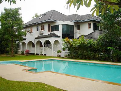 CHA1335: Luxury 5-Bedroom Pool Villa in Perfect Condition in Chalong area. Photo #13