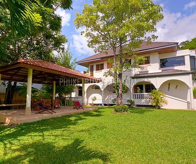 CHA1335: Luxury 5-Bedroom Pool Villa in Perfect Condition in Chalong area. Photo #19