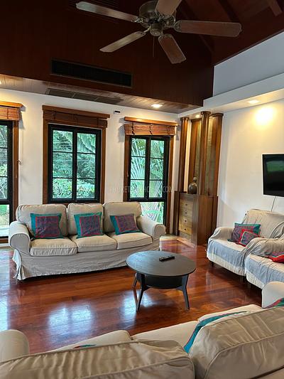 RAW21910: Elegant 4-Bedroom Villa Available in Rawai!. Photo #47