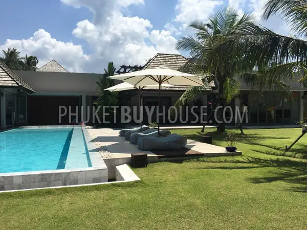 LAY6396: Elegant Villa in Layan Beach Area. Photo #2