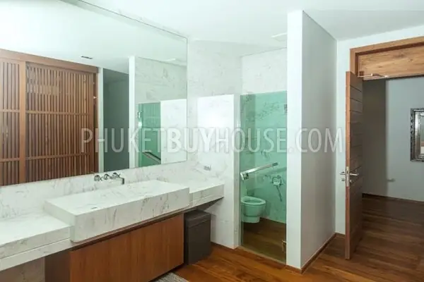 RAW6422: Elegant Villa for Sale with Sea View in Rawai. Photo #5