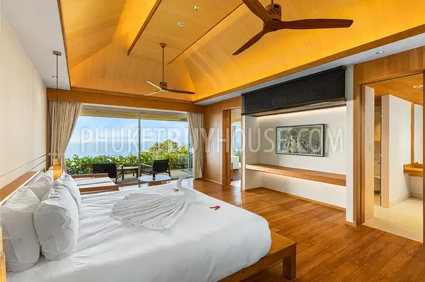 KAM21925: Upscale Five-Bedroom Villa in Kamala. Photo #42