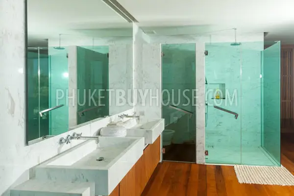 RAW6422: Elegant Villa for Sale with Sea View in Rawai. Photo #37