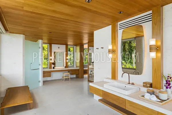 KAM21925: Upscale Five-Bedroom Villa in Kamala. Photo #34