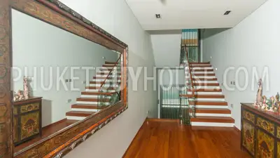 RAW6422: Elegant Villa for Sale with Sea View in Rawai. Fotoğraf #43