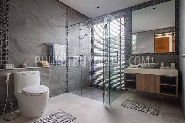 CHE21926: Lovely Four-Bedroom Residence in Cherngtalay. Photo #5