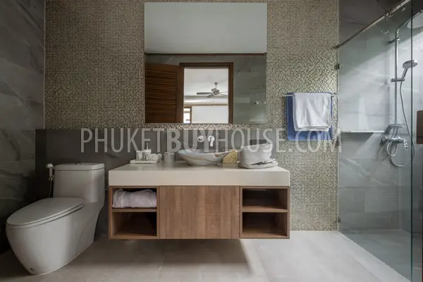 CHE21926: Lovely Four-Bedroom Residence in Cherngtalay. Photo #6