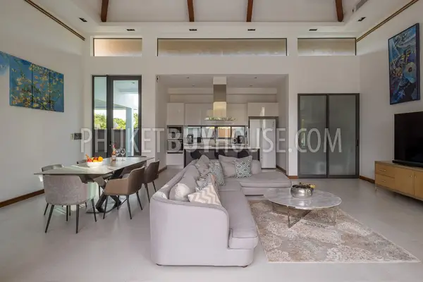 CHE21926: Lovely Four-Bedroom Residence in Cherngtalay. Photo #37