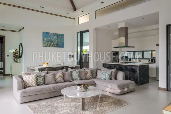 CHE21926: Lovely Four-Bedroom Residence in Cherngtalay. Photo #38