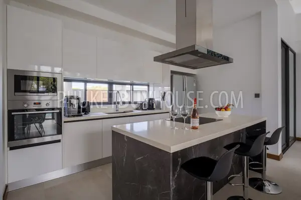 CHE21926: Lovely Four-Bedroom Residence in Cherngtalay. Photo #35