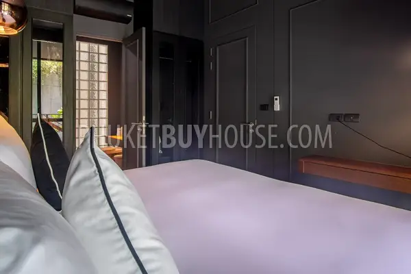 RAW6993: Corner Apartment with Garden Access in Nai Harn. Photo #19
