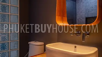 RAW6993: Corner Apartment with Garden Access in Nai Harn. Photo #10