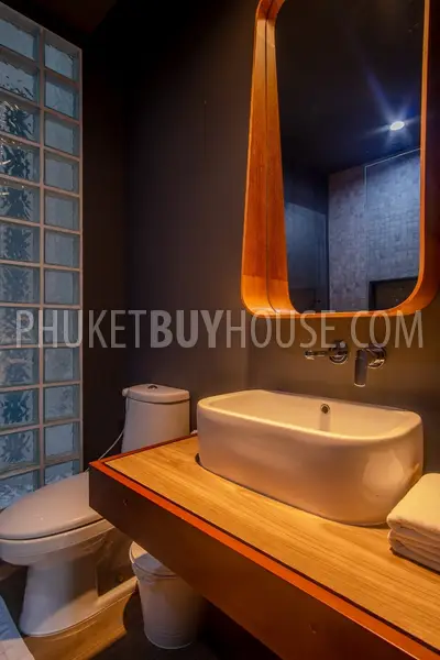 RAW6993: Corner Apartment with Garden Access in Nai Harn. Photo #10