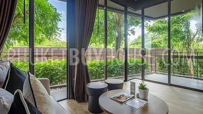 RAW6993: Corner Apartment with Garden Access in Nai Harn. Photo #3